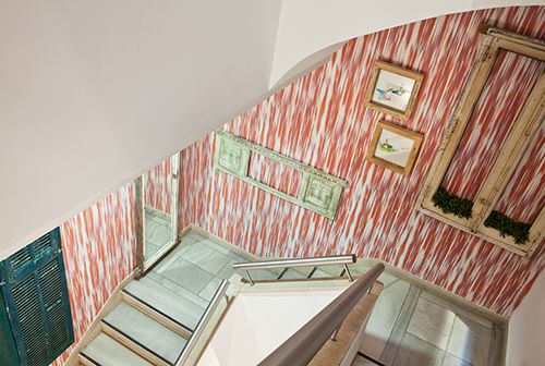 Escalera espacio "La casa por las paredes", de  Marta Sánchez Zornoza 