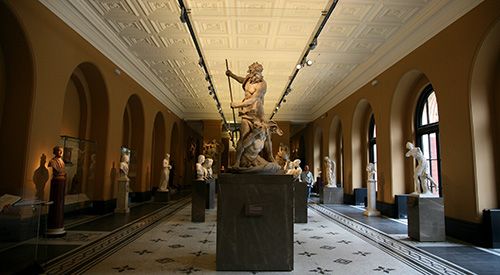 escultura victoria and albert museo arte londres