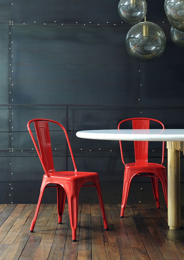 silla tolix roja de xavier pauchard apilable de acero galvanizado con diseno retro industrial