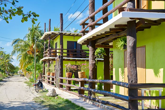 casas de playa colores madera mexico caribe