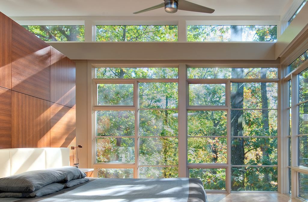 Decora tu hogar con los mejores ventiladores de techo de diseño