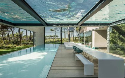 casas impresionantes piscina transparente