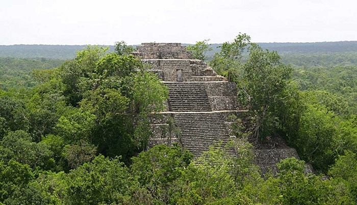 La gran pirámide de Calakmul