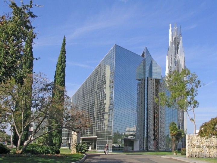 crystal cathedral philip johnson