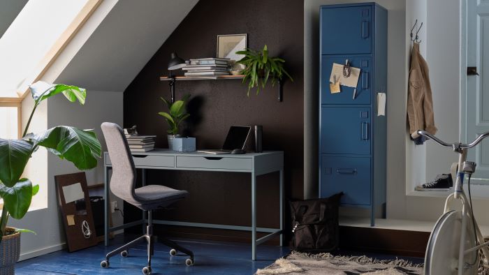 escritorio-y-silla-de-trabajo-IKEA