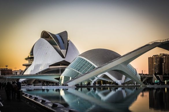 edificios arquitectura museo exposicion agua valencia