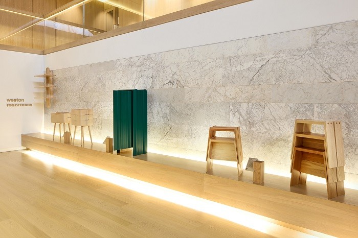 obras de arte en madera en el museo del diseño en Londres