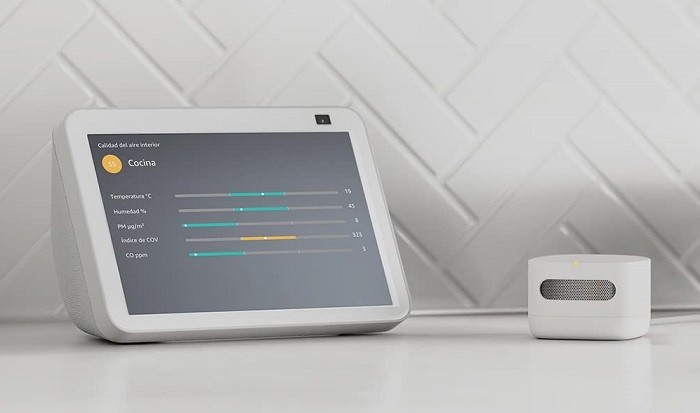 monitor inteligente medidor del aire conectado al dispositivo Alexa
