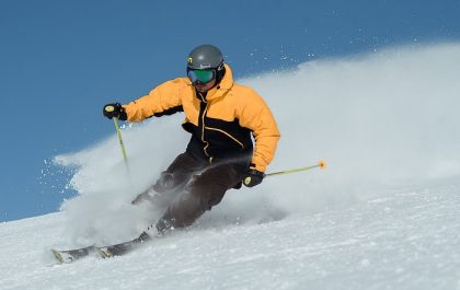 Esquiador en la nieve