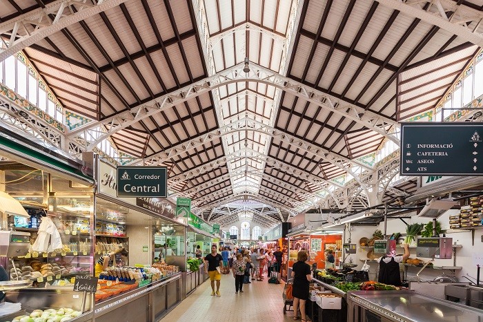 Interior del mercado central de Valencia
