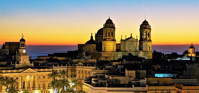 Vista de la ciudad de Cádiz atardeciendo