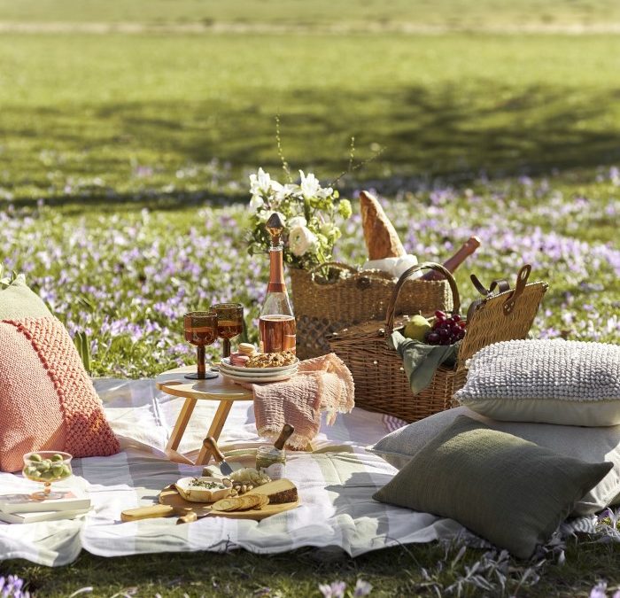 Los elementos imprescindibles para organizar un picnic perfecto y con estilo
