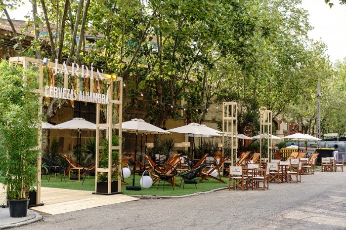 Cervezas Alhambra llega un año más a Madrid para disfrutar de un tardeo cervecero sin prisa en su terraza urbana