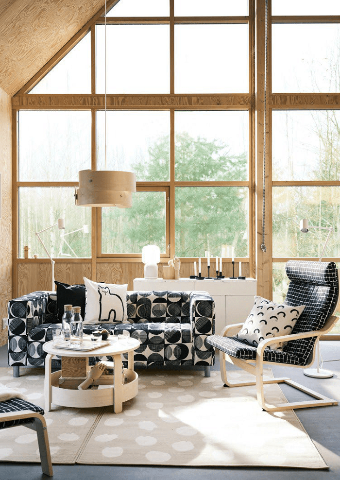salón con sofá y sillón Ikea