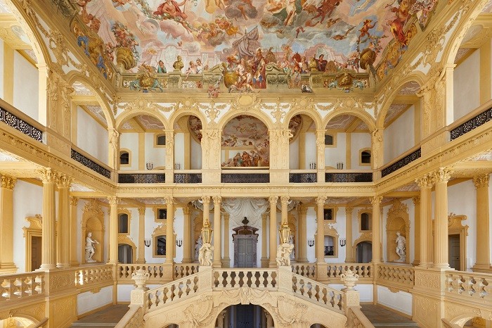 Hall del palacio de la serie La Emperatriz