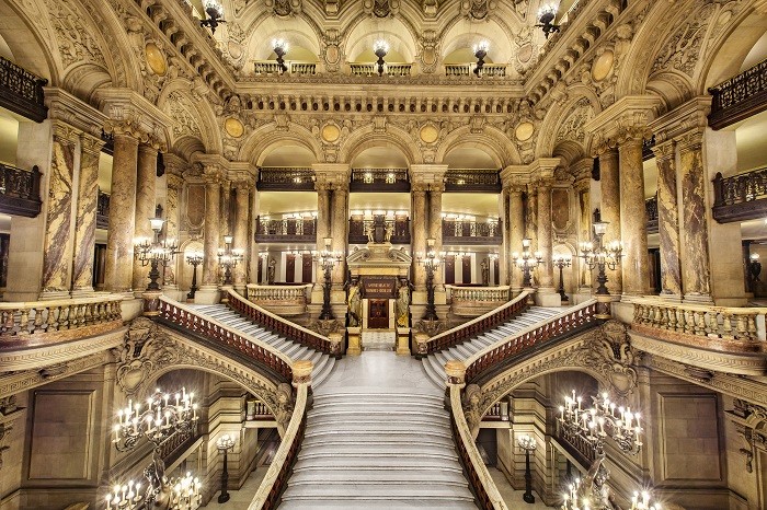 escaleras del palacio Garnier