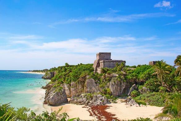 templo maya en cancun playa