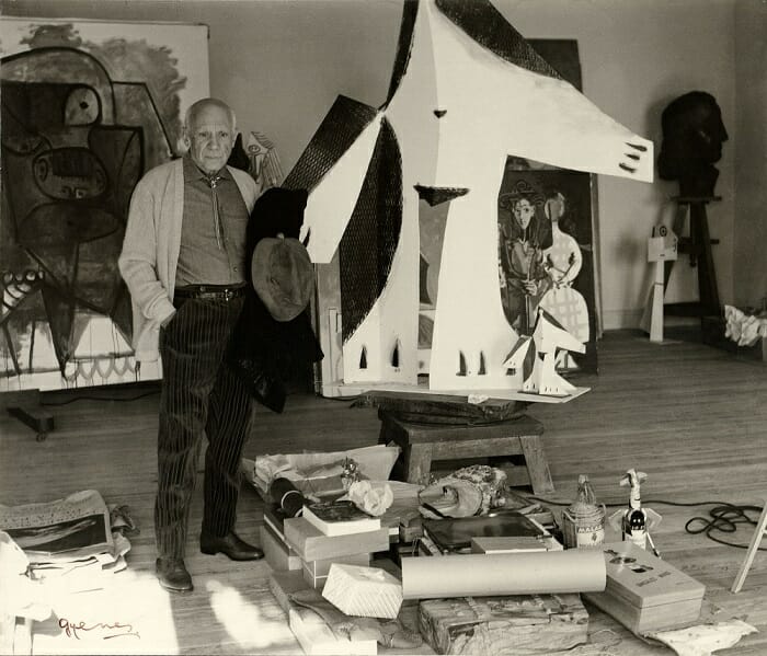 Palacio Solecio recupera la vida más íntima de Picasso con una exposición